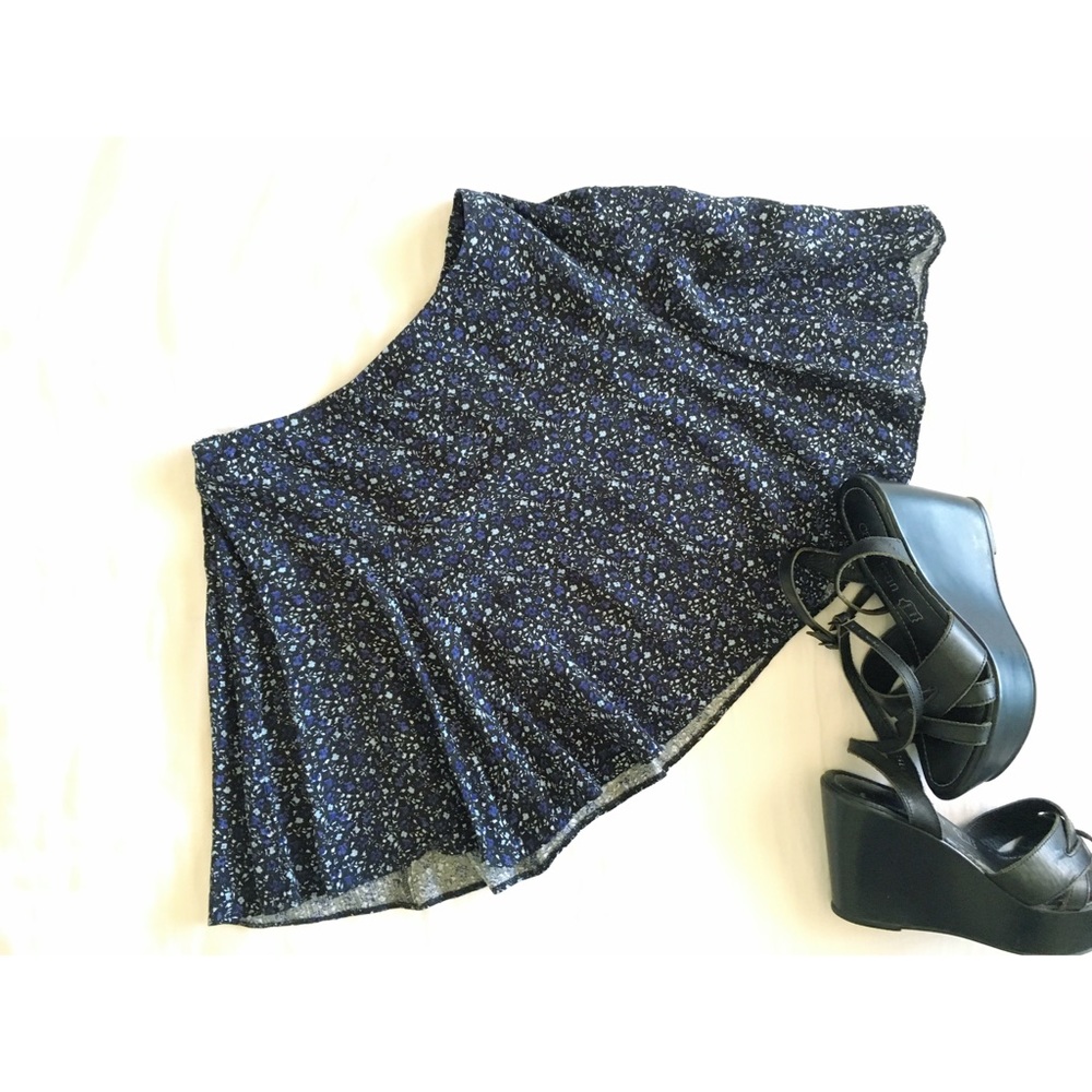 SOLD  American Eagle skirt